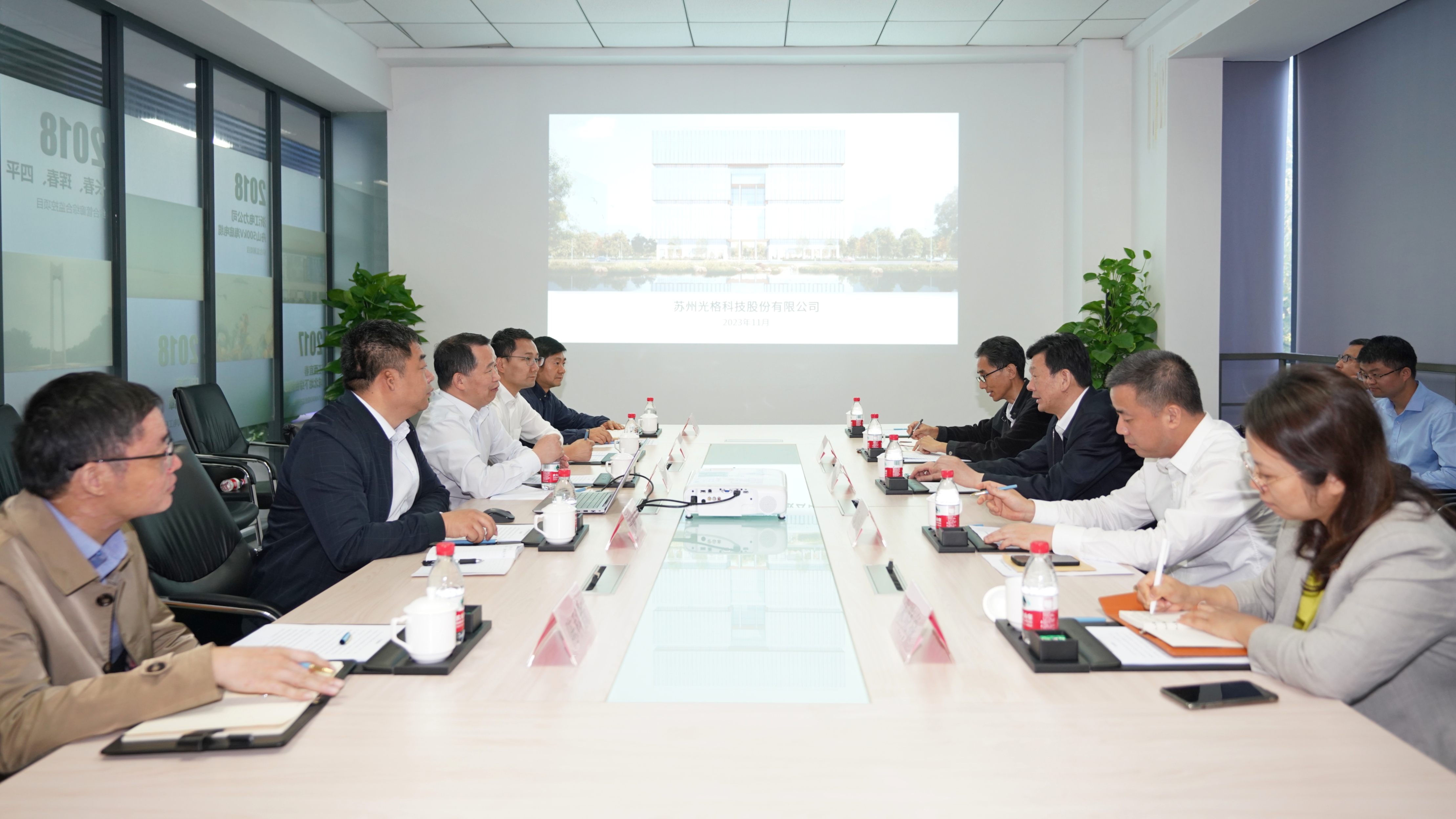 蘇州市委常委、園區(qū)黨工委書記沈覓一行走訪調(diào)研光格科技